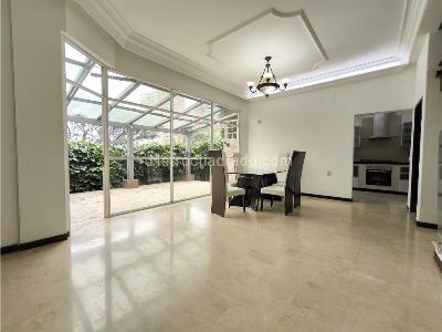 Casa de 4 alcobas en venta en El Poblado, Medellín, 165 m² · foto 5 de 13