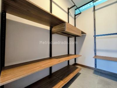Apartamento de 1 alcoba en venta en El Poblado, Medellín, 79 m² · foto 7 de 13