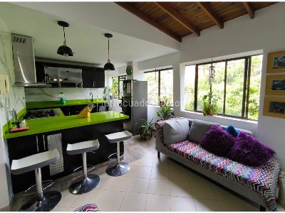 Apartamento de 4 alcobas en venta en Laureles, Medellín, 103 m² · foto 2 de 12