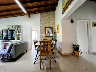Apartamento de 4 alcobas en venta en Laureles, Medellín, 103 m² · foto 4 de 12