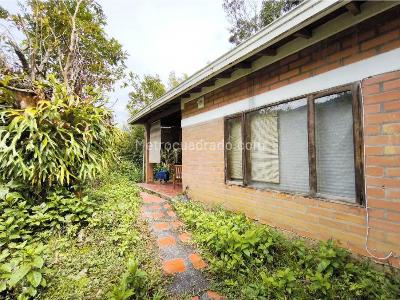 Casa de 2 alcobas en venta en Las Lomitas, Sabaneta · foto 3 de 11