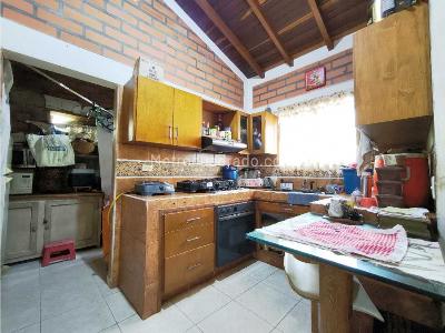 Casa de 2 alcobas en venta en Las Lomitas, Sabaneta · foto 5 de 11