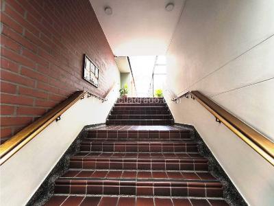 Apartaestudio en venta en Laureles, Medellín, 46 m² · foto 2 de 9