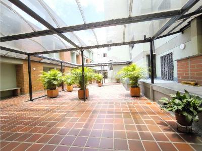 Apartaestudio en venta en Laureles, Medellín, 46 m² · foto 3 de 9