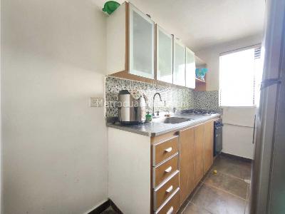 Apartaestudio en venta en Laureles, Medellín, 46 m² · foto 5 de 9