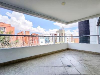Apartamento en venta en Laureles, Medellín · foto 5 de 12