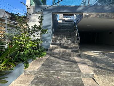 Casa en venta en El Poblado, Barranquilla · foto 2 de 11