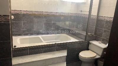 Apartamento de 3 alcobas en venta en Alto Prado, Barranquilla, 320 m² · foto 11 de 13