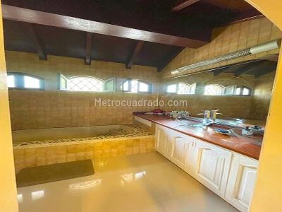 Casa de 5 alcobas en venta en Santa Monica, Barranquilla, 485 m² · foto 13 de 14