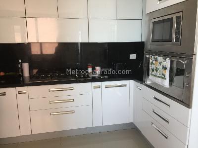 Apartamento de 3 alcobas en venta en El Golf, Barranquilla, 285 m² · foto 5 de 9