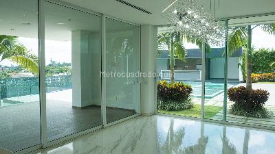 Casa de 5 alcobas en venta en Altos De Ciudad Jardin, Cali, 1500 m² · foto 14 de 20