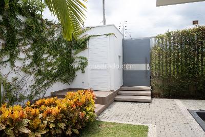 Casa de 5 alcobas en venta en Altos De Ciudad Jardin, Cali, 1500 m² · foto 17 de 20