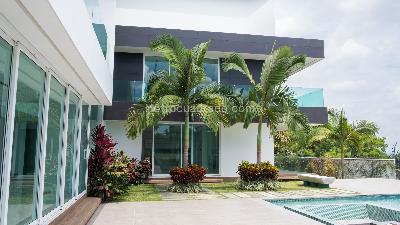 Casa de 5 alcobas en venta en Altos De Ciudad Jardin, Cali, 1500 m² · foto 4 de 20