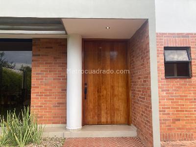 Casa de 4 alcobas en venta en Ciudad Jardin, Cali, 500 m² · foto 6 de 19