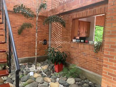 Casa de 4 alcobas en venta en Ciudad Jardin, Cali, 500 m² · foto 9 de 19