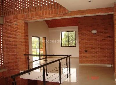 Casa de 4 alcobas en venta en Ciudad Jardin, Cali, 500 m² · foto 18 de 19