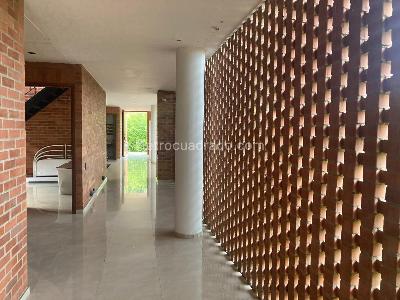 Casa de 4 alcobas en venta en Ciudad Jardin, Cali, 500 m² · foto 12 de 19
