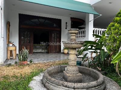 Casa de 4 alcobas en venta en La Riverita, Cali, 992 m² · foto 2 de 20