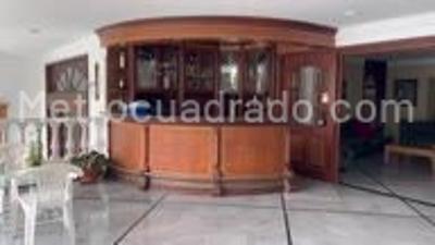 Casa de 5 alcobas en arriendo en La Riverita, Cali, 990 m² · foto 19 de 20