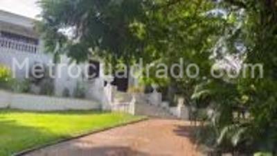 Casa de 5 alcobas en arriendo en La Riverita, Cali, 990 m² · foto 4 de 20