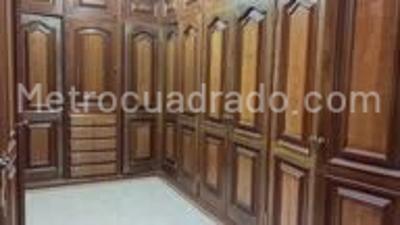 Casa de 5 alcobas en arriendo en La Riverita, Cali, 990 m² · foto 11 de 20