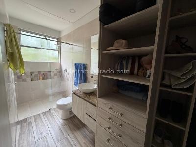 Casa de 5 alcobas en venta en Campestre, Armenia, 264 m² · foto 12 de 20