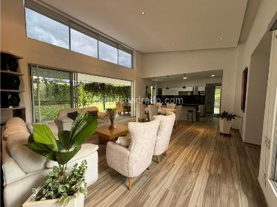 Casa de 5 alcobas en venta en Campestre, Armenia, 264 m² · foto 3 de 20