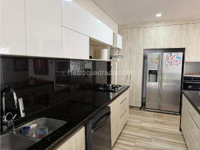 Casa de 5 alcobas en venta en Campestre, Armenia, 264 m² · foto 6 de 20