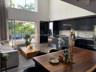 Casa de 4 alcobas en venta en Oro Negro, Armenia, 301 m² · foto 5 de 20