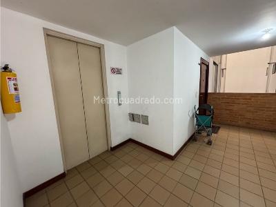 Apartamento de 3 alcobas en venta en Centro Mosquera, Mosquera, 71 m² · foto 6 de 20
