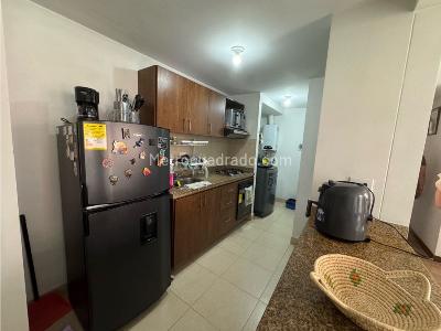 Apartamento de 3 alcobas en venta en Sanjose De Mosquera Cundinamarca, Mosquera, 72 m² · foto 2 de 12