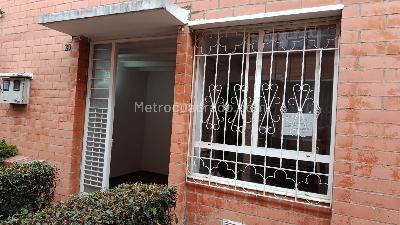 Casa de 3 alcobas en venta en Altos De Juanambu, Soacha, 72 m² · foto 9 de 20