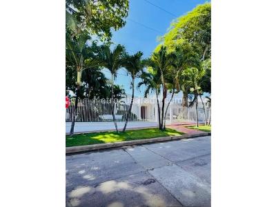 Casa de 4 alcobas en venta en Norte Alto Prado, Barranquilla, 230 m² · foto 2 de 11