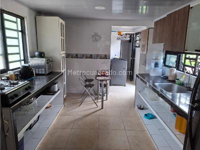 Casa de 4 alcobas en venta en El Ocaso, Ibagué, 210 m² · foto 3 de 13