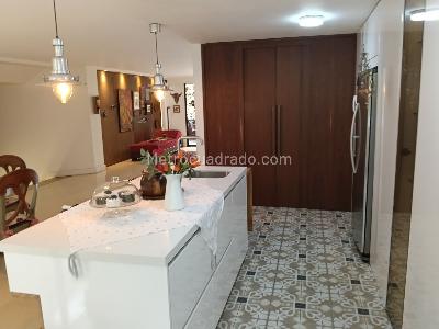 Apartamento de 3 alcobas en venta en El Poblado La Linde, Medellín, 295 m² · foto 7 de 20