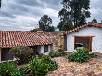 Casa de 4 alcobas en venta en Sindamanoy, Chía, 525 m² · foto 3 de 20