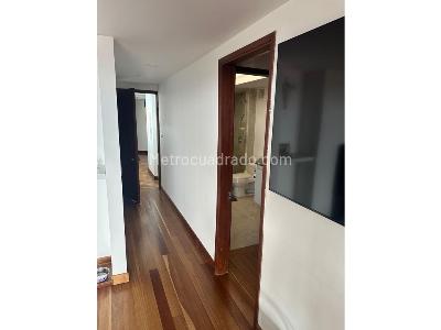 Apartamento de 3 alcobas en venta en Chapinero Alto, Bogotá, 200 m² · foto 6 de 17