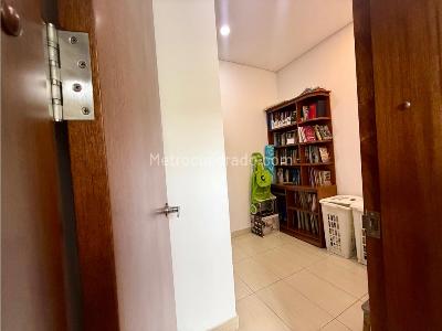 Apartamento de 3 alcobas en venta en Chapinero Alto, Bogotá, 200 m² · foto 5 de 20