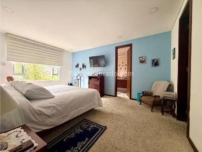 Apartamento de 3 alcobas en venta en Chapinero Alto, Bogotá, 200 m² · foto 18 de 20