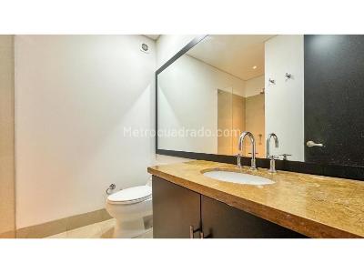 Apartamento de 3 alcobas en venta en Bella Suiza, Bogotá, 221 m² · foto 18 de 20