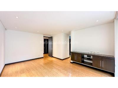 Apartamento de 3 alcobas en venta en Bella Suiza, Bogotá, 221 m² · foto 8 de 20