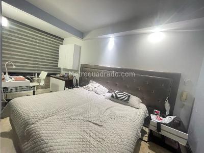 Apartamento de 4 alcobas en venta en Cristales, Cali, 140 m² · foto 2 de 13