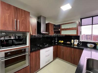 Apartamento de 4 alcobas en venta en Cristales, Cali, 140 m² · foto 10 de 13