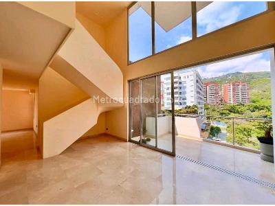 Apartamento de 4 alcobas en venta en Cristales, Cali, 211 m² · foto 9 de 15
