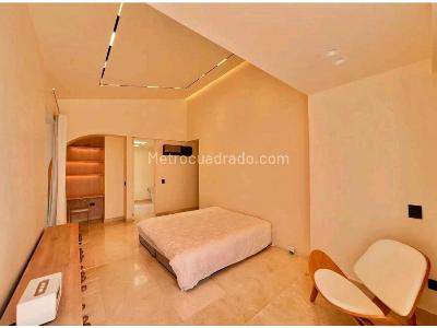 Apartamento de 4 alcobas en venta en Cristales, Cali, 211 m² · foto 12 de 15
