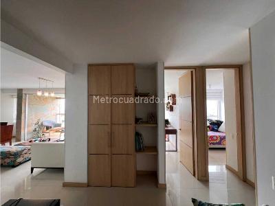 Apartamento de 3 alcobas en venta en Cristales, Cali, 114 m² · foto 13 de 16