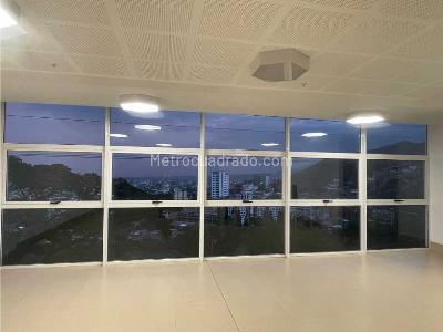Apartamento de 3 alcobas en venta en La Arboleda, Cali, 187 m² · foto 9 de 20