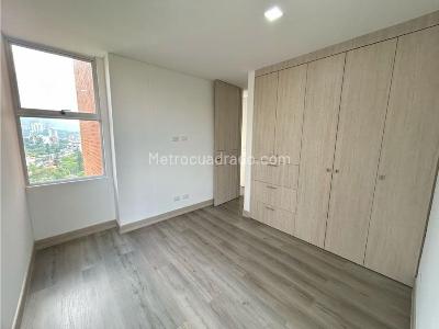 Apartamento de 3 alcobas en venta en Cristales, Cali, 122 m² · foto 19 de 20