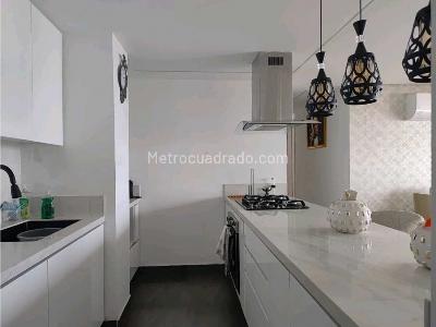 Apartamento de 3 alcobas en venta en Cerro Cristales, Cali, 125 m² · foto 2 de 18