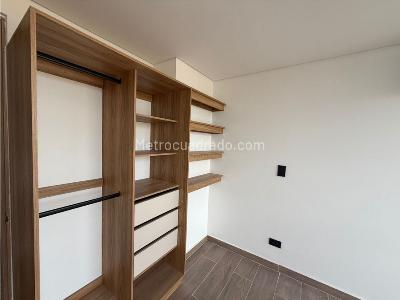 Apartamento de 2 alcobas en venta en Cristales, Cali, 110 m² · foto 19 de 20